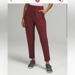 EUC LLL Stretch High Rise 7/8 Pant in Red Merlot. Size 6. This style runs big.